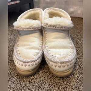 Women’s white MOU leather boots